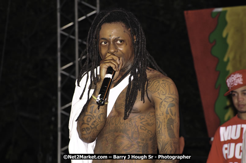 Lil Wayne @ Red Stripe Reggae Sumfest 2008 International Night 2, Catherine Hall, Montego Bay - Saturday, July 19, 2008 - Reggae Sumfest 2008 July 13 - July 19, 2008 - Photographs by Net2Market.com - Barry J. Hough Sr. Photojournalist/Photograper - Photographs taken with a Nikon D300 - Negril Travel Guide, Negril Jamaica WI - http://www.negriltravelguide.com - info@negriltravelguide.com...!