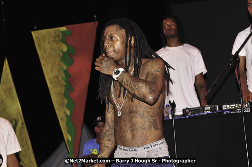 Lil Wayne @ Red Stripe Reggae Sumfest 2008 International Night 2, Catherine Hall, Montego Bay - Saturday, July 19, 2008 - Reggae Sumfest 2008 July 13 - July 19, 2008 - Photographs by Net2Market.com - Barry J. Hough Sr. Photojournalist/Photograper - Photographs taken with a Nikon D300 - Negril Travel Guide, Negril Jamaica WI - http://www.negriltravelguide.com - info@negriltravelguide.com...!