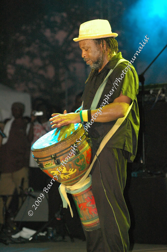 Damian 'Jr. Gong' Marley & NAS @ Reggae Sumfest 2009 - International Night 2 - Reggae Sumfest 2009,Catherine Hall, Montego Bay, St. James, Jamaica W.I. - Saturday, July 25, 2009 - Reggae Sumfest 2009, July 19 - 25, 2009 - Photographs by Net2Market.com - Barry J. Hough Sr. Photojournalist/Photograper - Photographs taken with a Nikon D70, D100, or D300 - Negril Travel Guide, Negril Jamaica WI - http://www.negriltravelguide.com - info@negriltravelguide.com...!