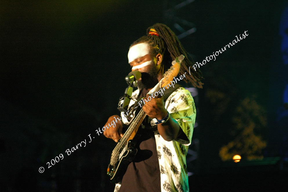 Rhaatid @ Reggae Sumfest 2009 - International Night 2 - Reggae Sumfest 2009,Catherine Hall, Montego Bay, St. James, Jamaica W.I. - Saturday, July 25, 2009 - Reggae Sumfest 2009, July 19 - 25, 2009 - Photographs by Net2Market.com - Barry J. Hough Sr. Photojournalist/Photograper - Photographs taken with a Nikon D70, D100, or D300 - Negril Travel Guide, Negril Jamaica WI - http://www.negriltravelguide.com - info@negriltravelguide.com...!