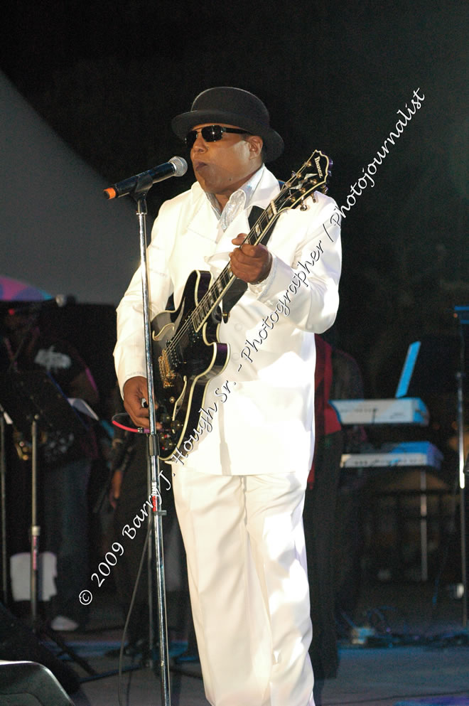 Tito Jackson @ Reggae Sumfest 2009 - International Night 2 - Tito Jackson, brother of the late King of Pop Michael Jackson performed live at Reggae Sumfest 2009. Reggae Sumfest 2009,Catherine Hall, Montego Bay, St. James, Jamaica W.I. - Saturday, July 25, 2009 - Reggae Sumfest 2009, July 19 - 25, 2009 - Photographs by Net2Market.com - Barry J. Hough Sr. Photojournalist/Photograper - Photographs taken with a Nikon D70, D100, or D300 - Negril Travel Guide, Negril Jamaica WI - http://www.negriltravelguide.com - info@negriltravelguide.com...!