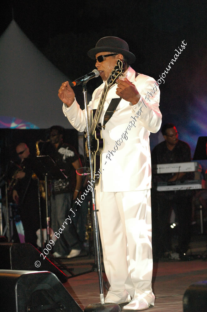 Tito Jackson @ Reggae Sumfest 2009 - International Night 2 - Tito Jackson, brother of the late King of Pop Michael Jackson performed live at Reggae Sumfest 2009. Reggae Sumfest 2009,Catherine Hall, Montego Bay, St. James, Jamaica W.I. - Saturday, July 25, 2009 - Reggae Sumfest 2009, July 19 - 25, 2009 - Photographs by Net2Market.com - Barry J. Hough Sr. Photojournalist/Photograper - Photographs taken with a Nikon D70, D100, or D300 - Negril Travel Guide, Negril Jamaica WI - http://www.negriltravelguide.com - info@negriltravelguide.com...!