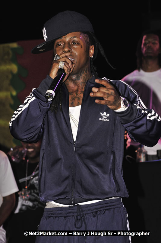 Lil Wayne @ Reggae Sumfest 2008 International Night 2, Catherine Hall, Montego Bay - Saturday, July 19, 2008 - Reggae Sumfest 2008 July 13 - July 19, 2008 - Photographs by Net2Market.com - Barry J. Hough Sr. Photojournalist/Photograper - Photographs taken with a Nikon D300 - Negril Travel Guide, Negril Jamaica WI - http://www.negriltravelguide.com - info@negriltravelguide.com...!