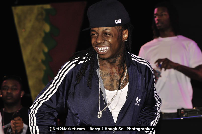 Lil Wayne @ Reggae Sumfest 2008 International Night 2, Catherine Hall, Montego Bay - Saturday, July 19, 2008 - Reggae Sumfest 2008 July 13 - July 19, 2008 - Photographs by Net2Market.com - Barry J. Hough Sr. Photojournalist/Photograper - Photographs taken with a Nikon D300 - Negril Travel Guide, Negril Jamaica WI - http://www.negriltravelguide.com - info@negriltravelguide.com...!