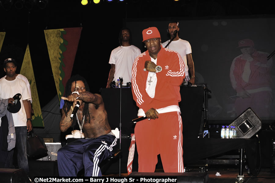 Lil Wayne @ Reggae Sumfest 2008 International Night 2, Catherine Hall, Montego Bay - Saturday, July 19, 2008 - Reggae Sumfest 2008 July 13 - July 19, 2008 - Photographs by Net2Market.com - Barry J. Hough Sr. Photojournalist/Photograper - Photographs taken with a Nikon D300 - Negril Travel Guide, Negril Jamaica WI - http://www.negriltravelguide.com - info@negriltravelguide.com...!