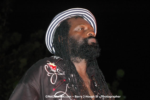 Tarrus Riley, Jimmy Riley, and Dwayne Stephensen - Money Cologne Promotions in association with "British Link Up" presents Summer Jam featuring She's Royal Tarrus Riley & Jimmy Riley - Plus Ras Slick, Sham Dawg, and Whiskey Bagio @ Roots Bamboo, Norman Manley Boulevard, Negril, Jamaica W.I. - Backed up Dean Fraser & The Hurricanne Band - MC Barry G and Rev. BB - July 25, 2007 - Negril Travel Guide.com, Negril Jamaica WI - http://www.negriltravelguide.com - info@negriltravelguide.com...!