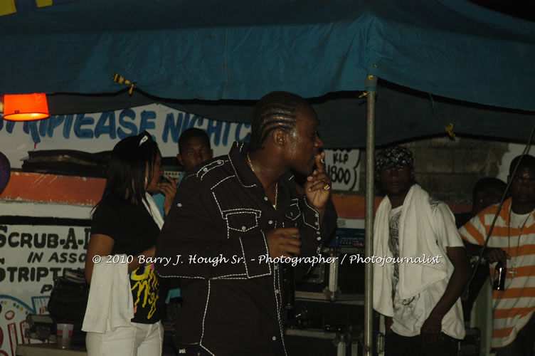 Busy Signal & Kip Rich- Also featuring: Mona Lisa and Crystal Axe @ Striptease Night Club, Scrub-A-Dub Car Wash, , Whitehall, Negril, Westmoreland, Jamaica W.I. - Photographs by Net2Market.com - Barry J. Hough Sr, Photographer/Photojournalist - The Negril Travel Guide - Negril's and Jamaica's Number One Concert Photography Web Site with over 40,000 Jamaican Concert photographs Published -  Negril Travel Guide, Negril Jamaica WI - http://www.negriltravelguide.com - info@negriltravelguide.com...!