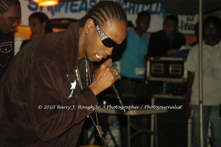 Busy Signal & Kip Rich- Also featuring: Mona Lisa and Crystal Axe @ Striptease Night Club, Scrub-A-Dub Car Wash, , Whitehall, Negril, Westmoreland, Jamaica W.I. - Photographs by Net2Market.com - Barry J. Hough Sr, Photographer/Photojournalist - The Negril Travel Guide - Negril's and Jamaica's Number One Concert Photography Web Site with over 40,000 Jamaican Concert photographs Published -  Negril Travel Guide, Negril Jamaica WI - http://www.negriltravelguide.com - info@negriltravelguide.com...!