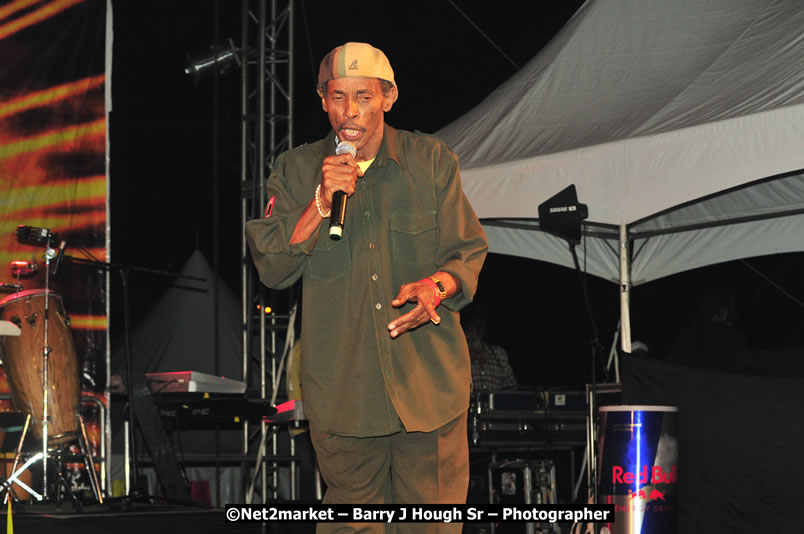 Unite The People An International Reggae Fest, Featuring: Beres Hammond, Coco T, Queen Ifrica, Khalil, Cameal Davis, Iley Dread, Rochelle, Geoffrey Star, Ras Penco, Kool DeLoy, Otis Gayle, J.McKay, Tiney Winey, Venue at Norman Manley Boulevard, Negril, Westmoreland, Jamaica - Saturday, April 4, 2009 - Photographs by Net2Market.com - Barry J. Hough Sr, Photographer/Photojournalist - Negril Travel Guide, Negril Jamaica WI - http://www.negriltravelguide.com - info@negriltravelguide.com...!