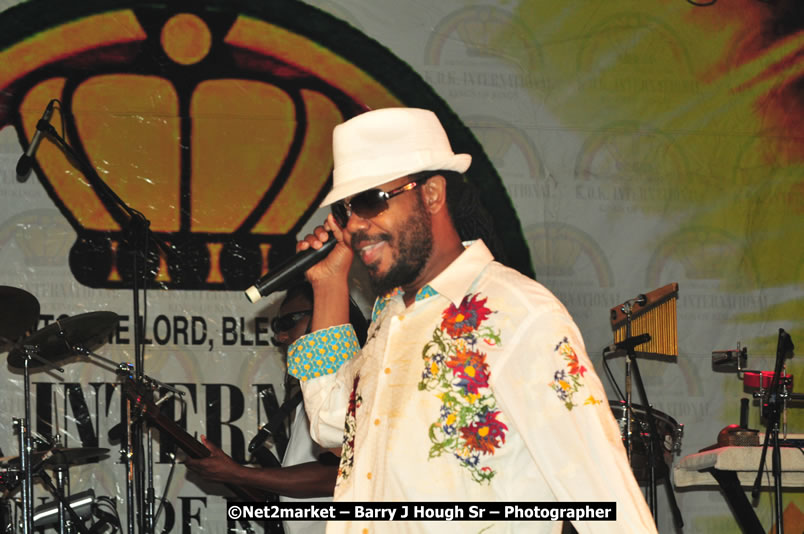 Unite The People An International Reggae Fest, Featuring: Beres Hammond, Coco T, Queen Ifrica, Khalil, Cameal Davis, Iley Dread, Rochelle, Geoffrey Star, Ras Penco, Kool DeLoy, Otis Gayle, J.McKay, Tiney Winey, Venue at Norman Manley Boulevard, Negril, Westmoreland, Jamaica - Saturday, April 4, 2009 - Photographs by Net2Market.com - Barry J. Hough Sr, Photographer/Photojournalist - Negril Travel Guide, Negril Jamaica WI - http://www.negriltravelguide.com - info@negriltravelguide.com...!