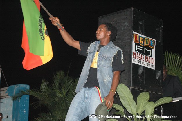 Kenyatta Hill @ Western Consciousness 2007 - Presented by King of Kings Productons - Saturday, April 28, 2007 - Llandilo Cultural Centre, Savanna-La-Mar, Westmoreland, Jamaica W.I. - Negril Travel Guide, Negril Jamaica WI - http://www.negriltravelguide.com - info@negriltravelguide.com...!