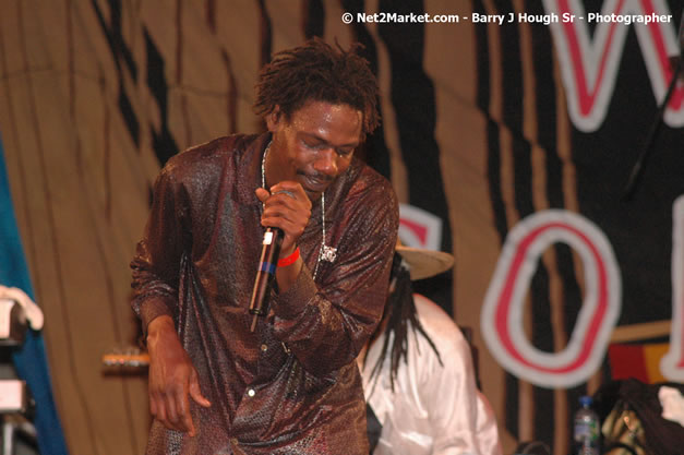 Kenyatta Hill @ Western Consciousness 2007 - Presented by King of Kings Productons - Saturday, April 28, 2007 - Llandilo Cultural Centre, Savanna-La-Mar, Westmoreland, Jamaica W.I. - Negril Travel Guide, Negril Jamaica WI - http://www.negriltravelguide.com - info@negriltravelguide.com...!