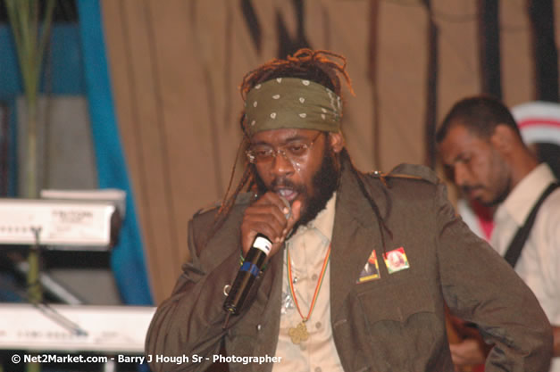 Tarrus Riley @ Western Consciousness 2007 - Presented by King of Kings Productons - Saturday, April 28, 2007 - Llandilo Cultural Centre, Savanna-La-Mar, Westmoreland, Jamaica W.I. - Negril Travel Guide, Negril Jamaica WI - http://www.negriltravelguide.com - info@negriltravelguide.com...!