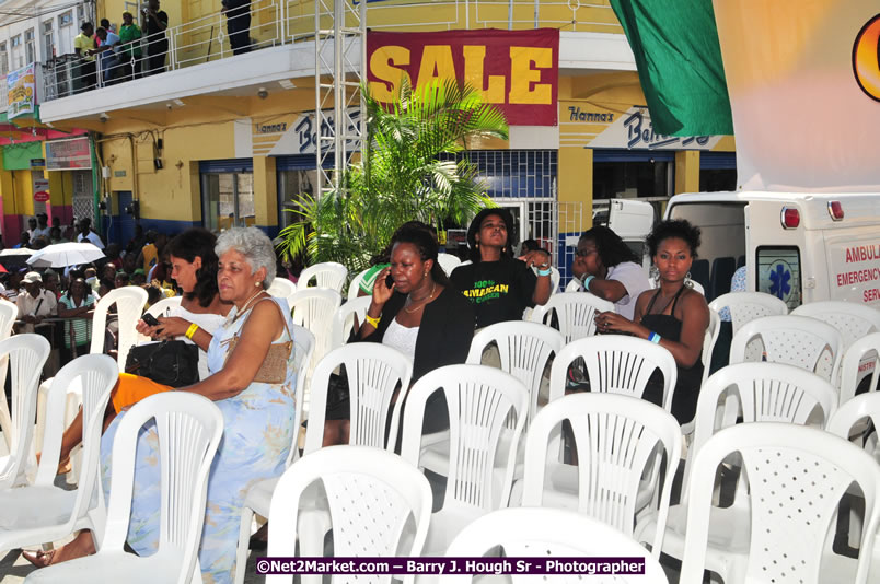 The City of Montego Bay Welcomes Our 2008 Olympians - Western Motorcade - Civic Ceremony - A Salute To Our Beijing Heros - Sam Sharpe Square, Montego Bay, Jamaica - Tuesday, October 7, 2008 - Photographs by Net2Market.com - Barry J. Hough Sr. Photojournalist/Photograper - Photographs taken with a Nikon D300 - Negril Travel Guide, Negril Jamaica WI - http://www.negriltravelguide.com - info@negriltravelguide.com...!